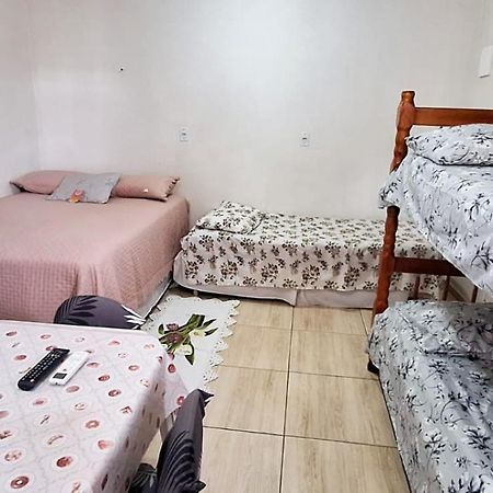 Kitnet S1 Em Torres-Rs - Na Mais Bela Praia Gaucha - Cozinha - Banheiro - Ar Condicionado - Tv E Wi-Fi - Estacionamento - Anfitria Superhost No Bnb Εξωτερικό φωτογραφία