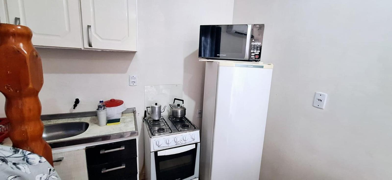 Kitnet S1 Em Torres-Rs - Na Mais Bela Praia Gaucha - Cozinha - Banheiro - Ar Condicionado - Tv E Wi-Fi - Estacionamento - Anfitria Superhost No Bnb Εξωτερικό φωτογραφία
